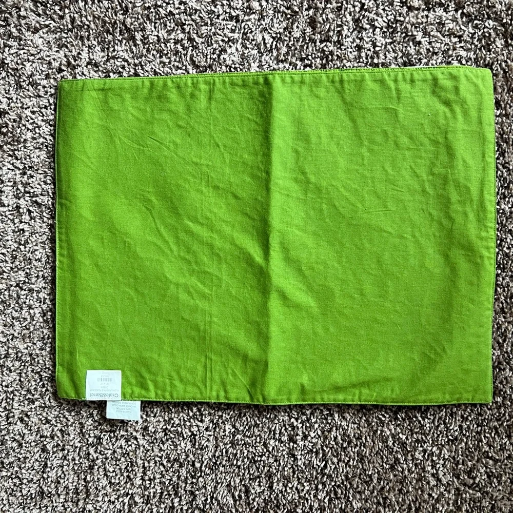 Crate & Barrel Flowerworks Placemat - lime green 14” x 19” cloth